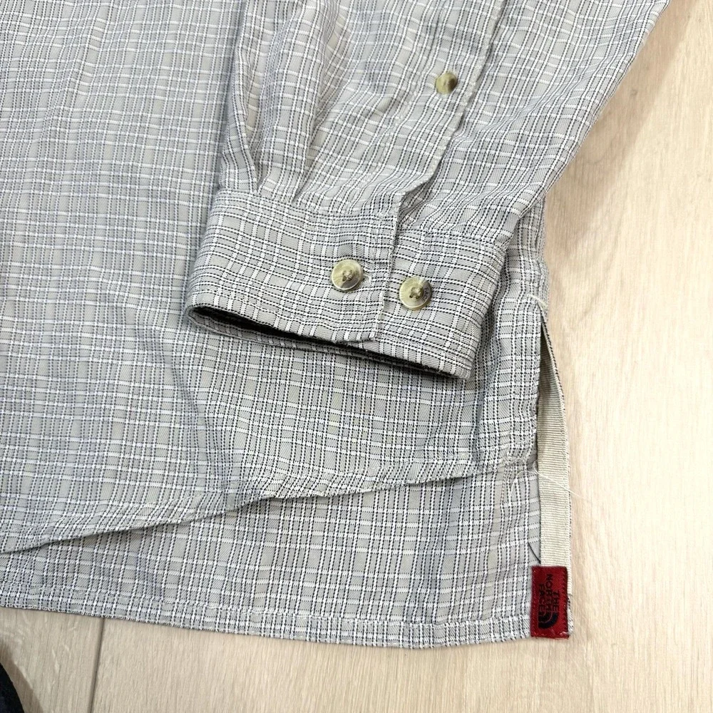 The North Face Shirt Men's L Plaid Mesh Lined‎ Beige Outdoor Button Up Hiking